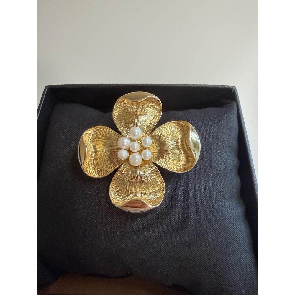 Vintage Napier brooch, silver tone, quatrefoil